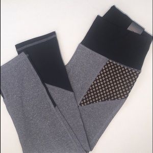 Athleisure capris leggings